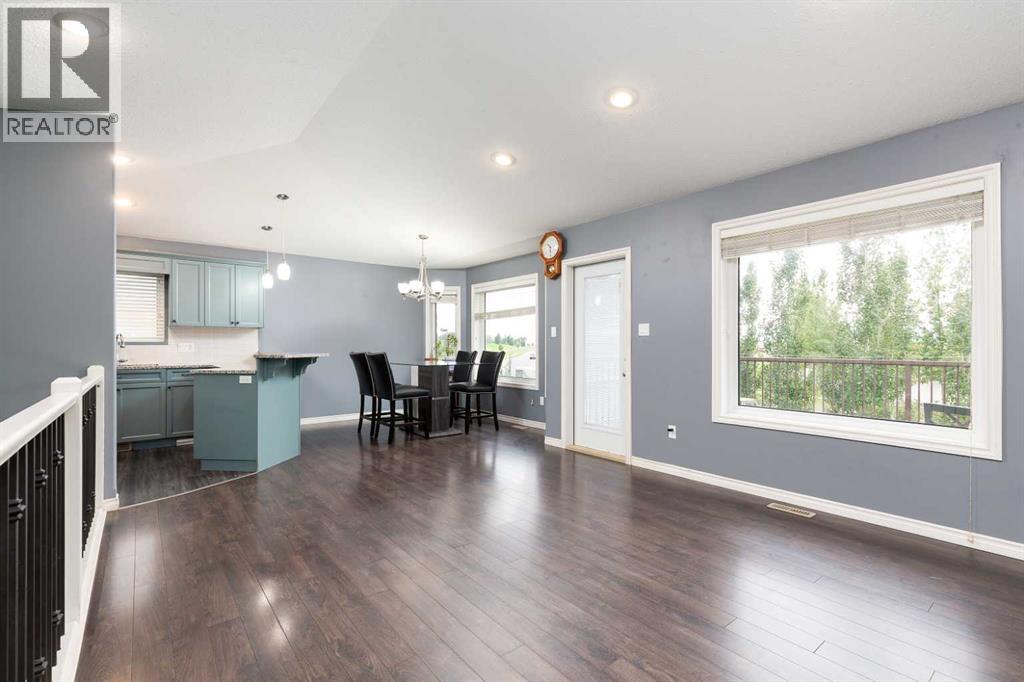 350 Sunburst Way W
