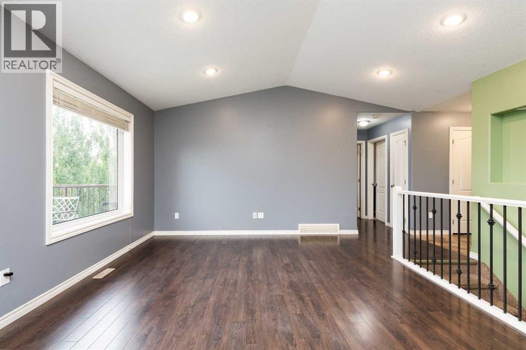 350 Sunburst Way W