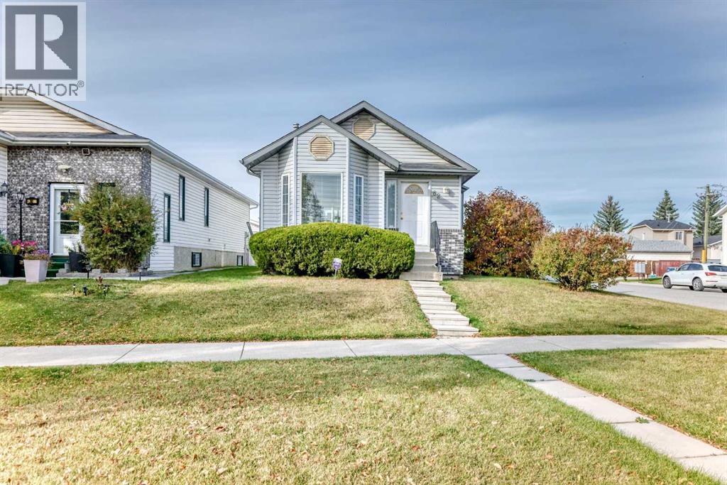 82 Riverglen Drive SE