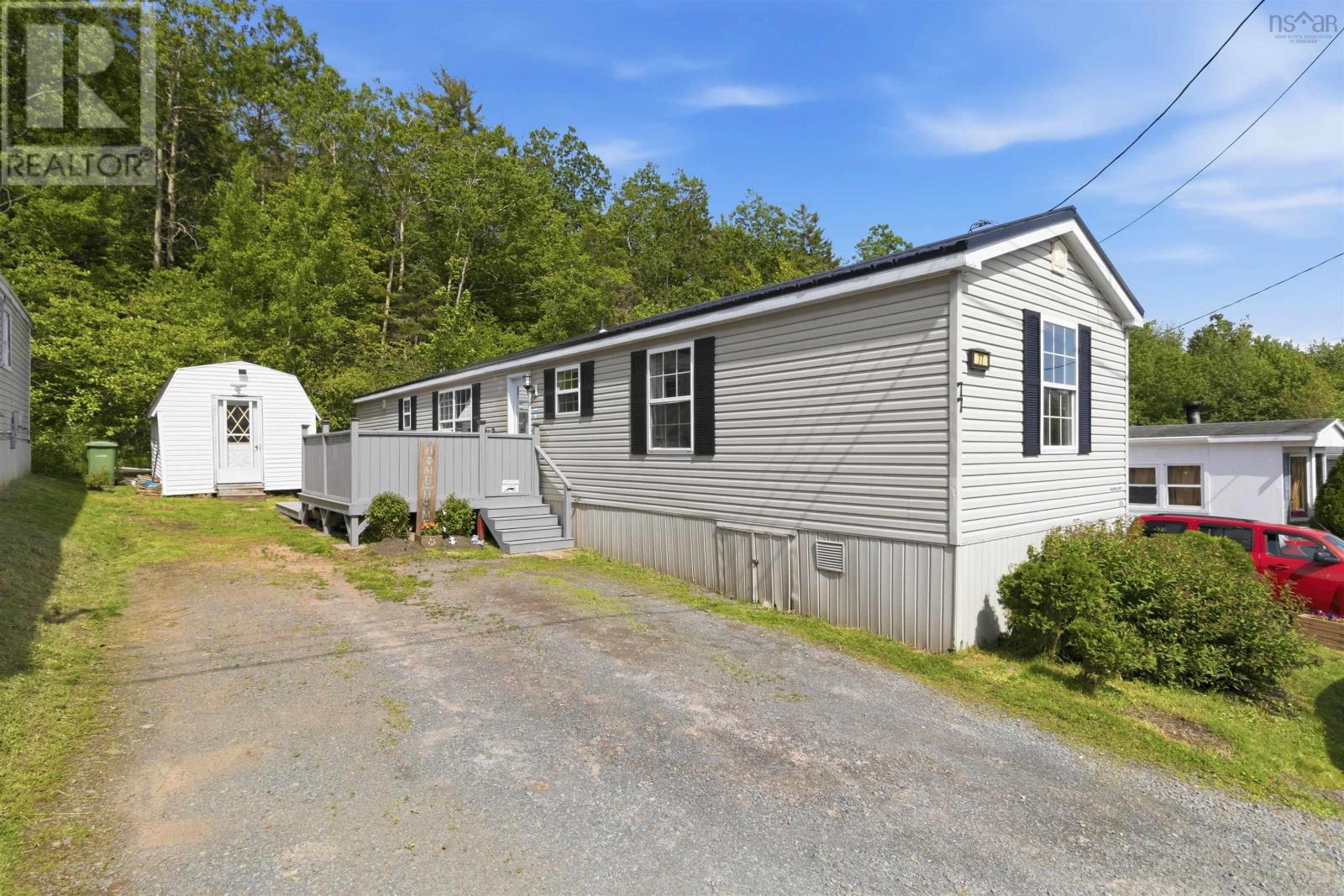 77 Brook Street - Photo 2