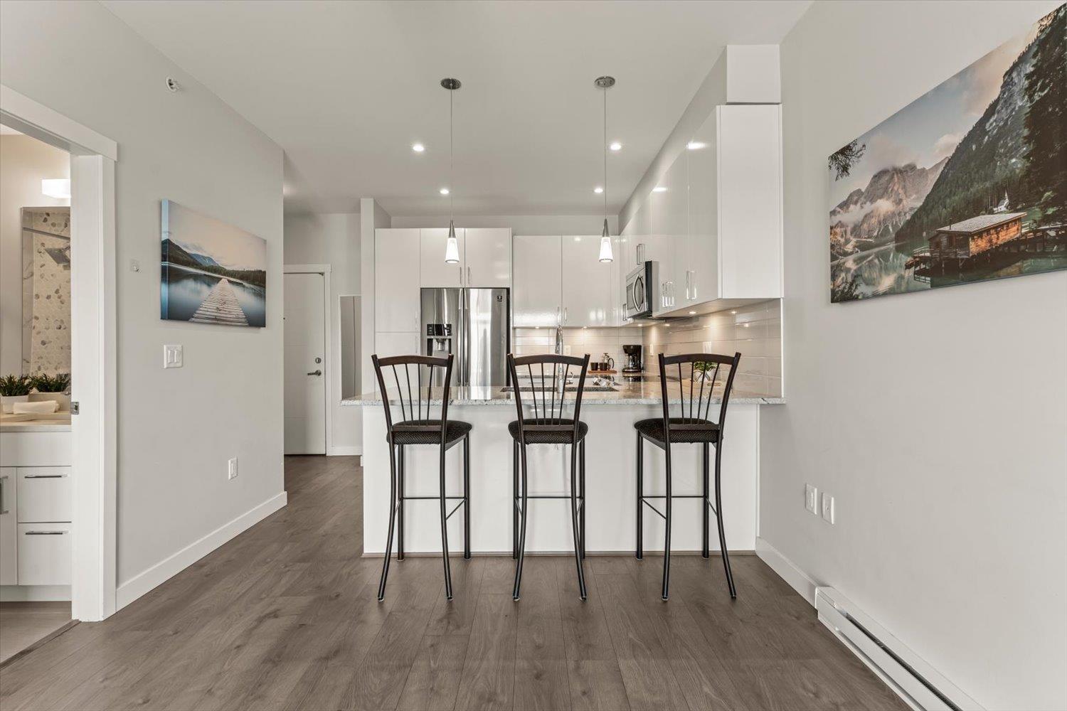 501 45562 AIRPORT ROAD, Chilliwack Proper South