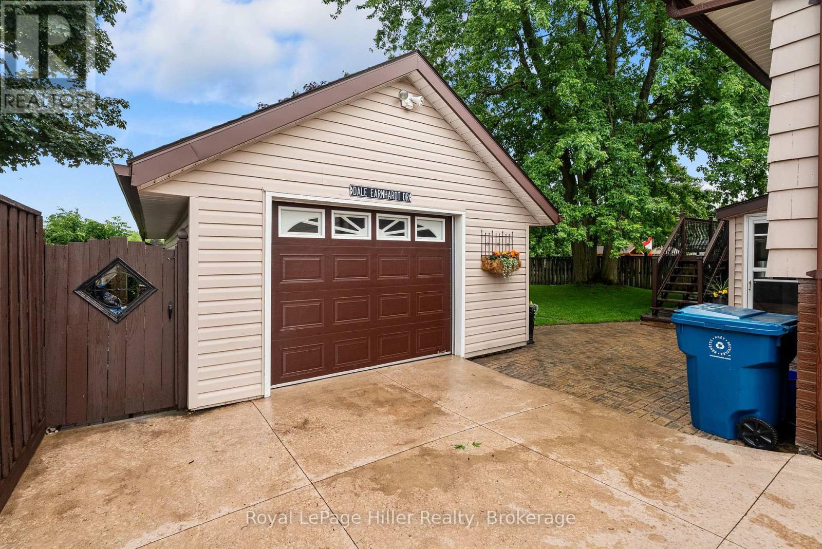 59 BRIARHILL DRIVE