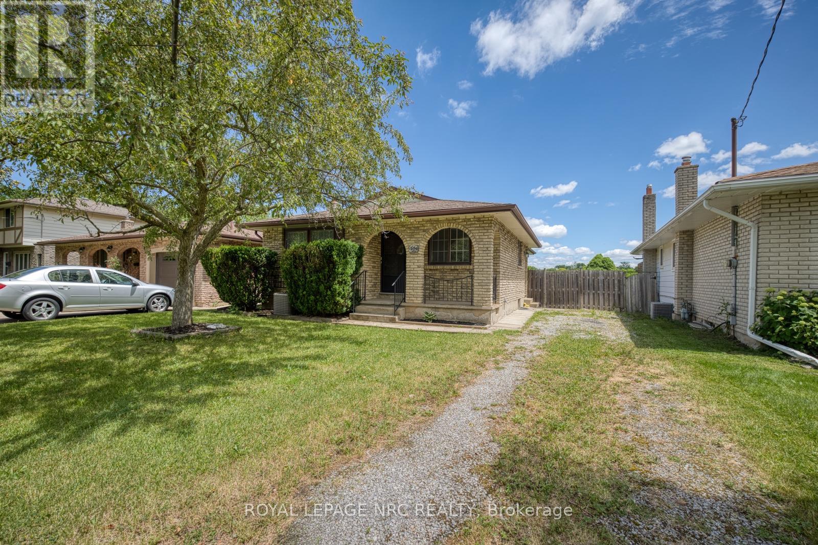105 HILLVIEW ROAD
