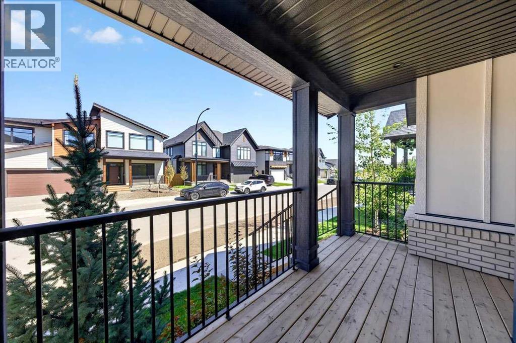 115 Bluerock Avenue SW