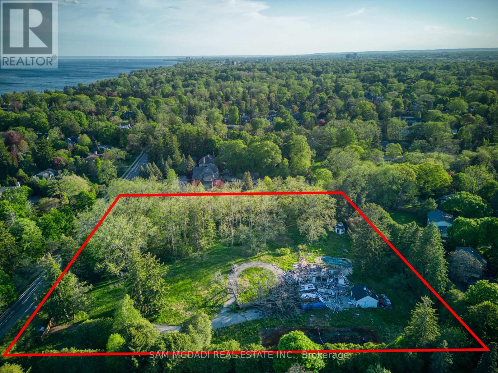 1475 LAKESHORE ROAD E