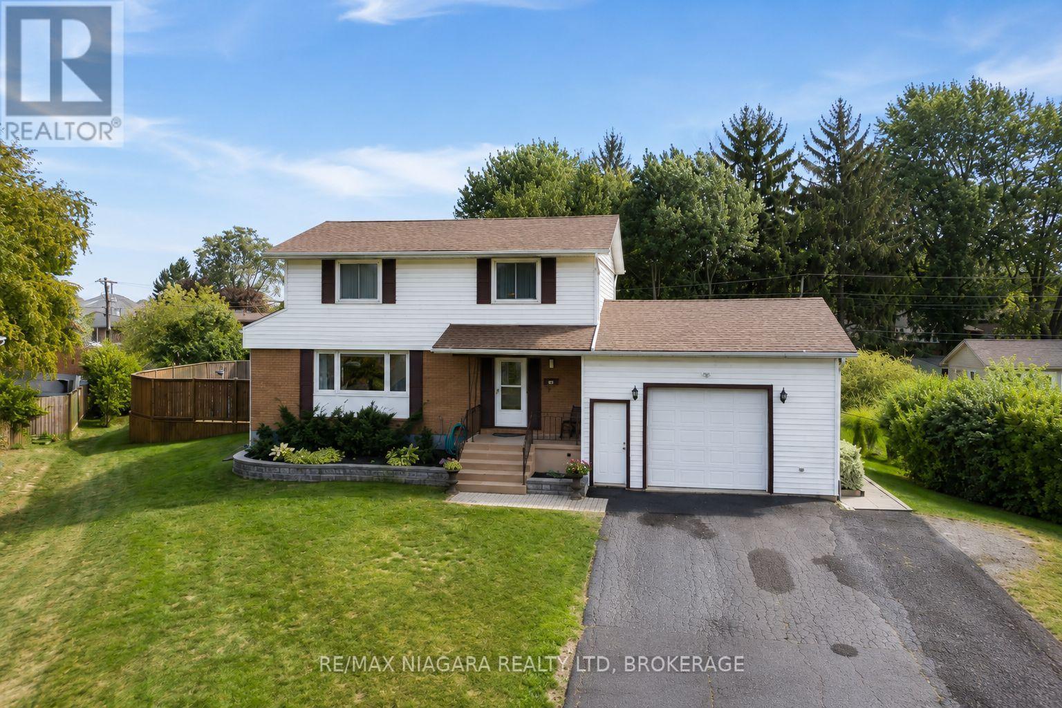 28 THORNCREST ROAD