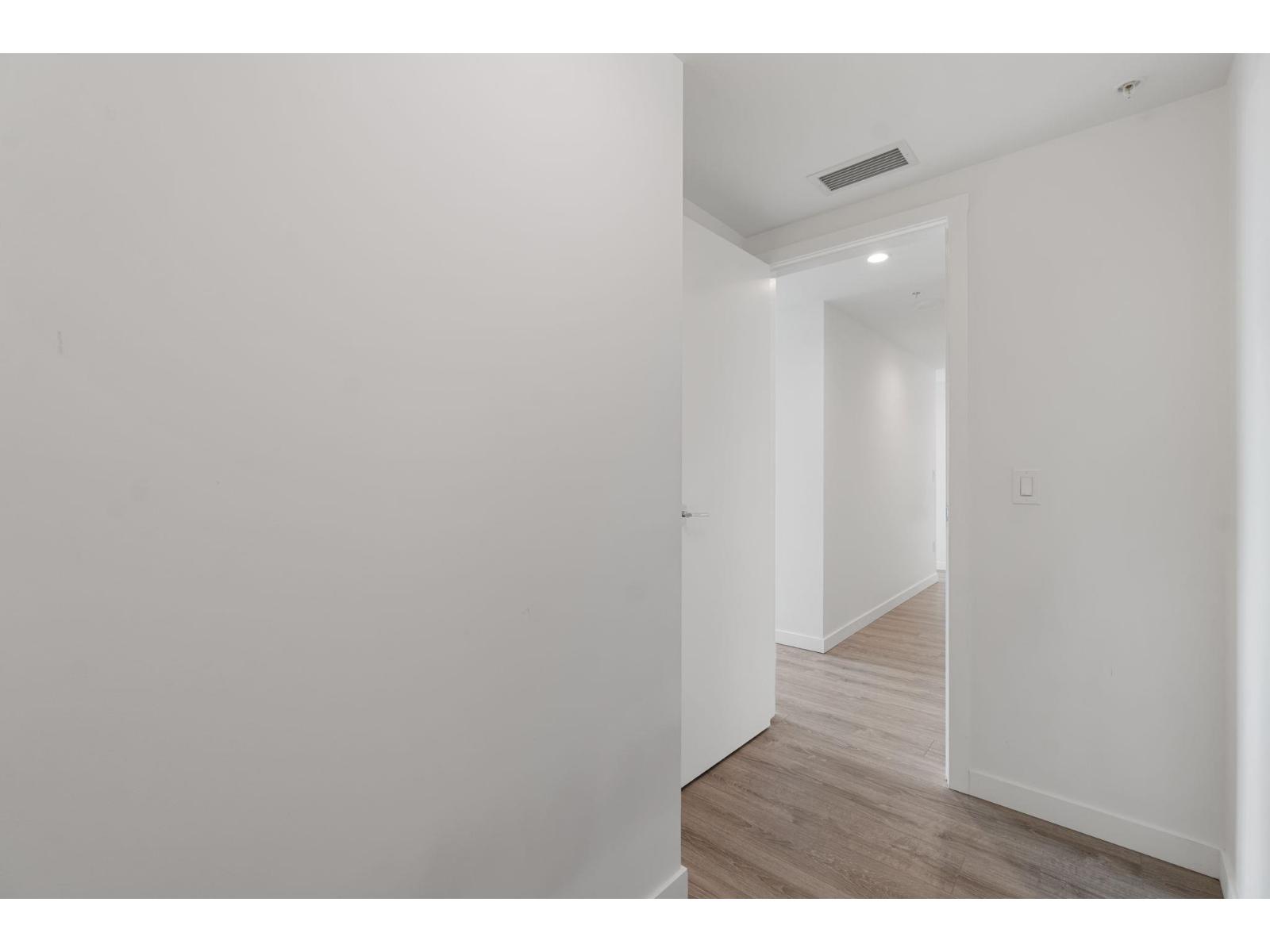 1112 13350 CENTRAL AVENUE