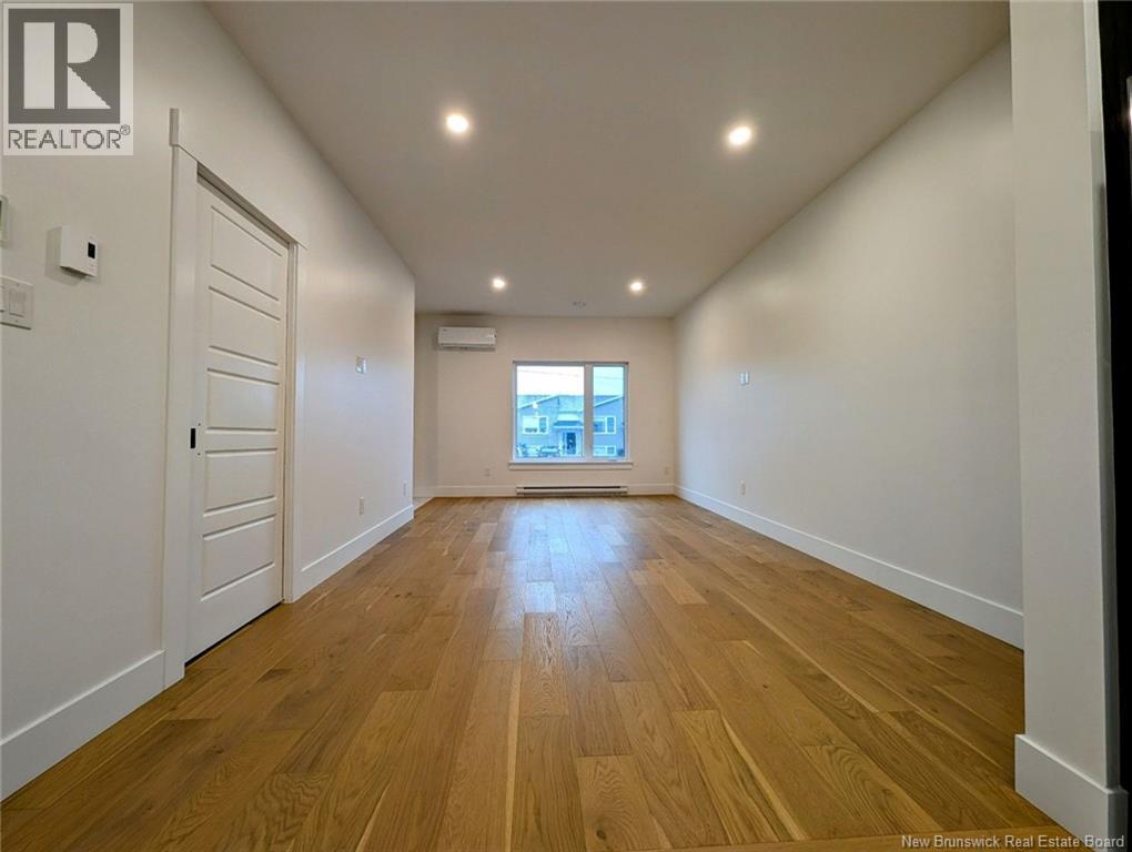 124 Ernest Street - Photo 2
