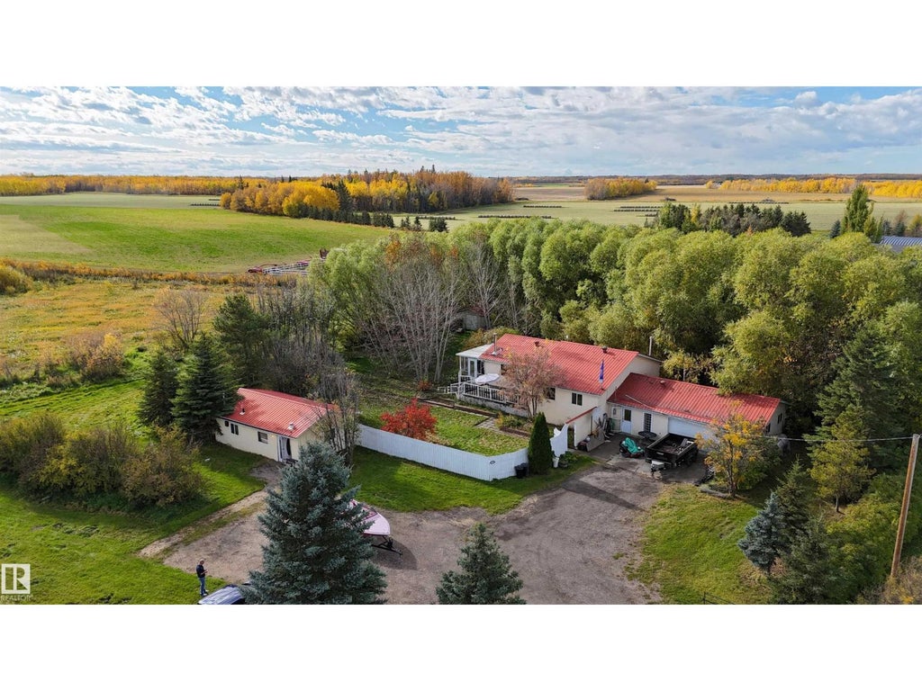 3327 STE. ANNE TR, RURAL LAC STE. ANNE COUNTY, AB T4B 4C6 - Image 1736729954.jpeg?d=l