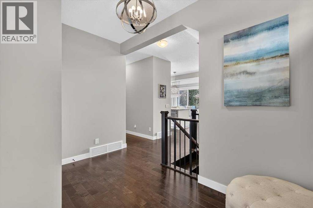 90 Cranbrook Crescent SE