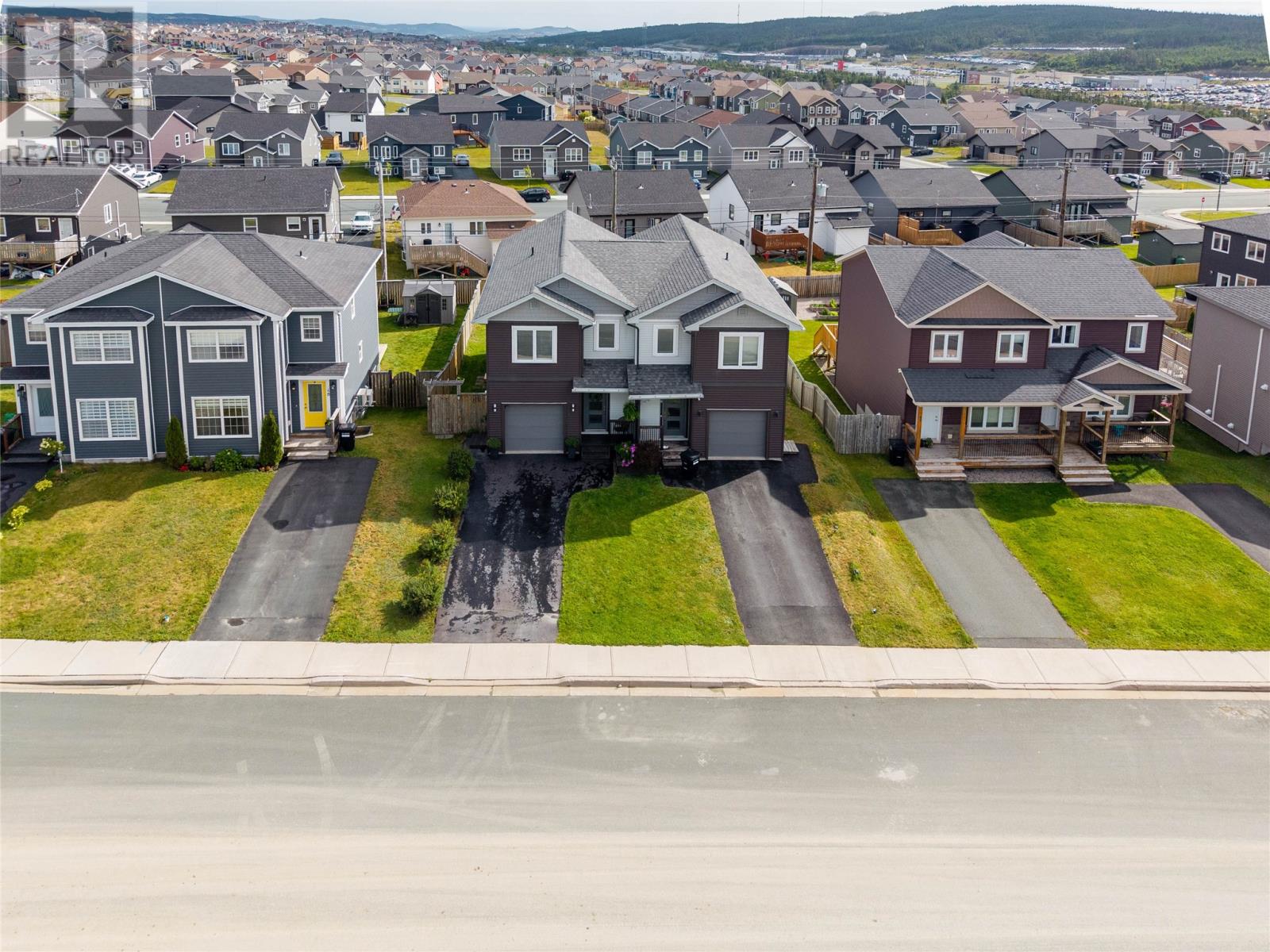 46 Henry Larsen Street - Photo 3