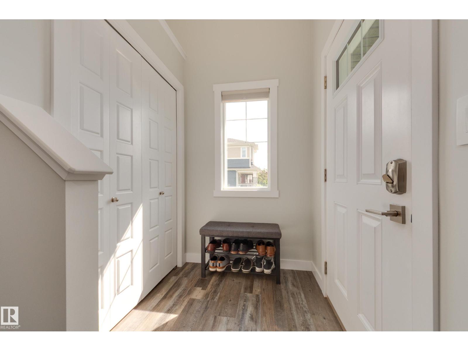 8623 223 ST NW