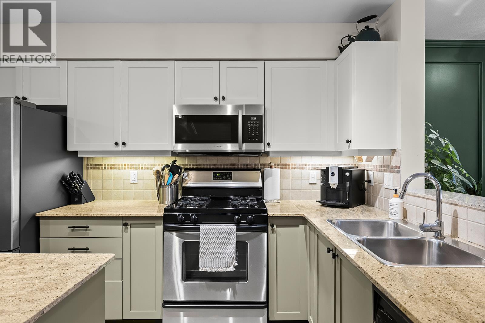 1853 Parkview Crescent Unit# 21