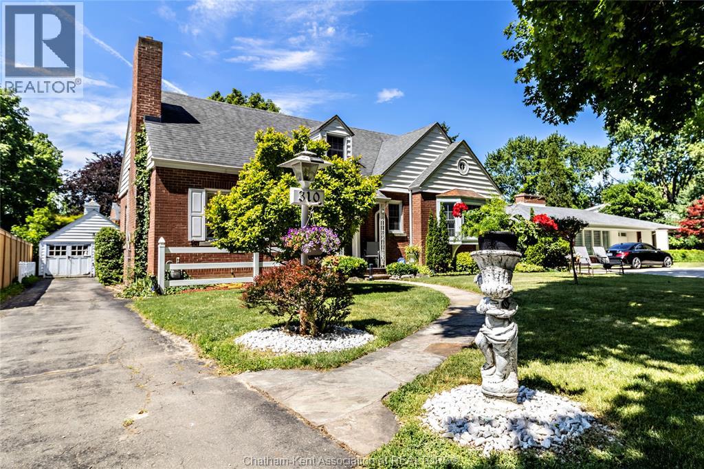 310 VICTORIA AVENUE - Photo 3