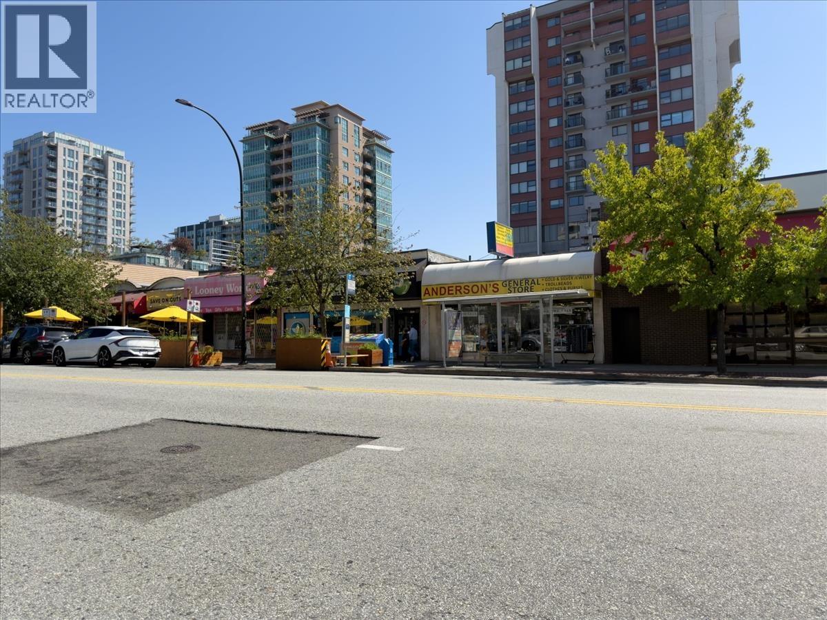 1520 LONSDALE AVENUE