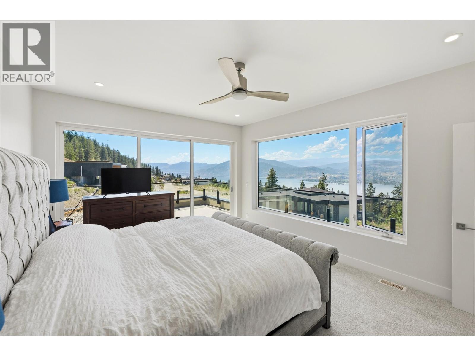 2980 Outlook Way