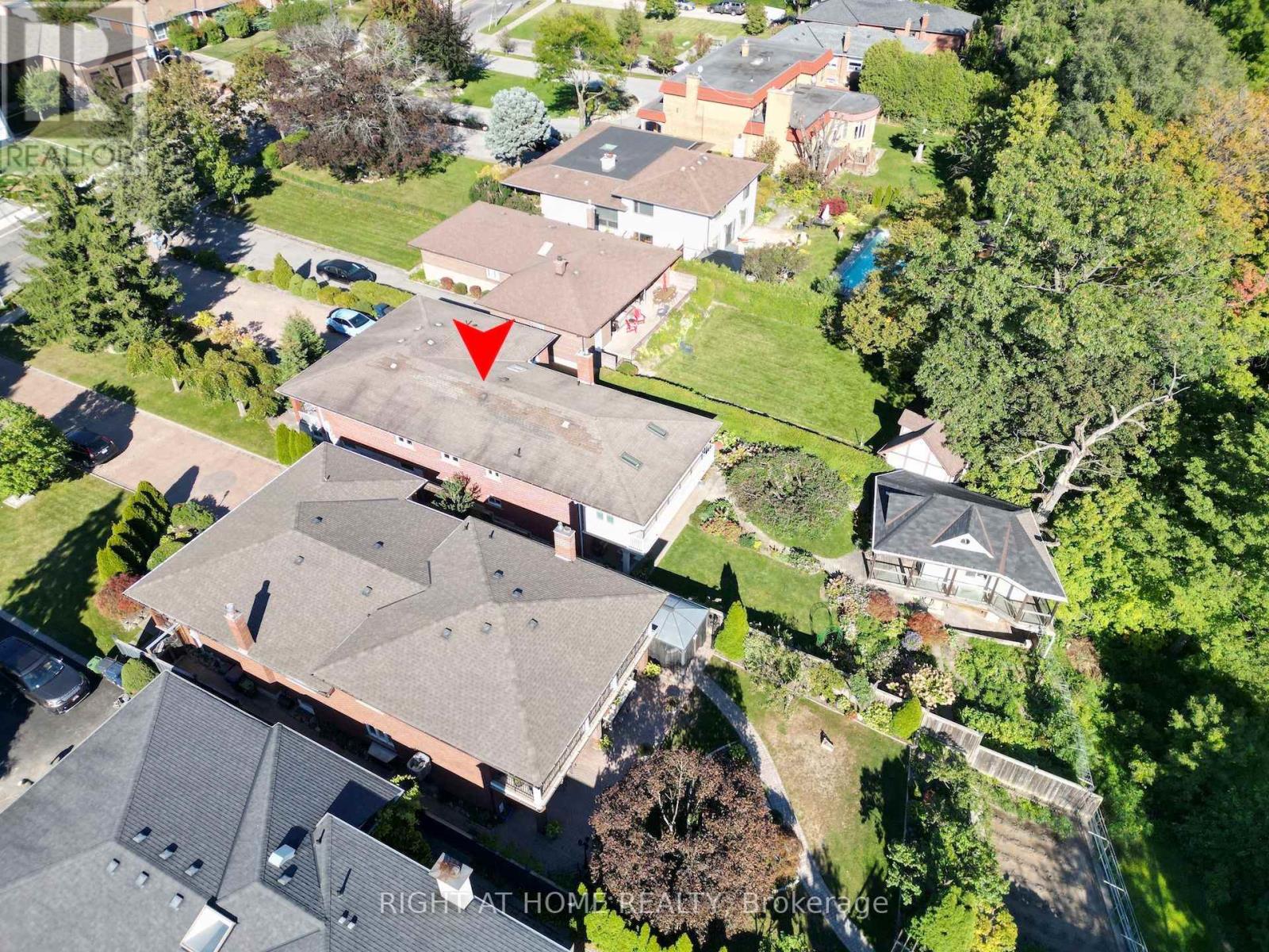 397 MAPLE LEAF DRIVE