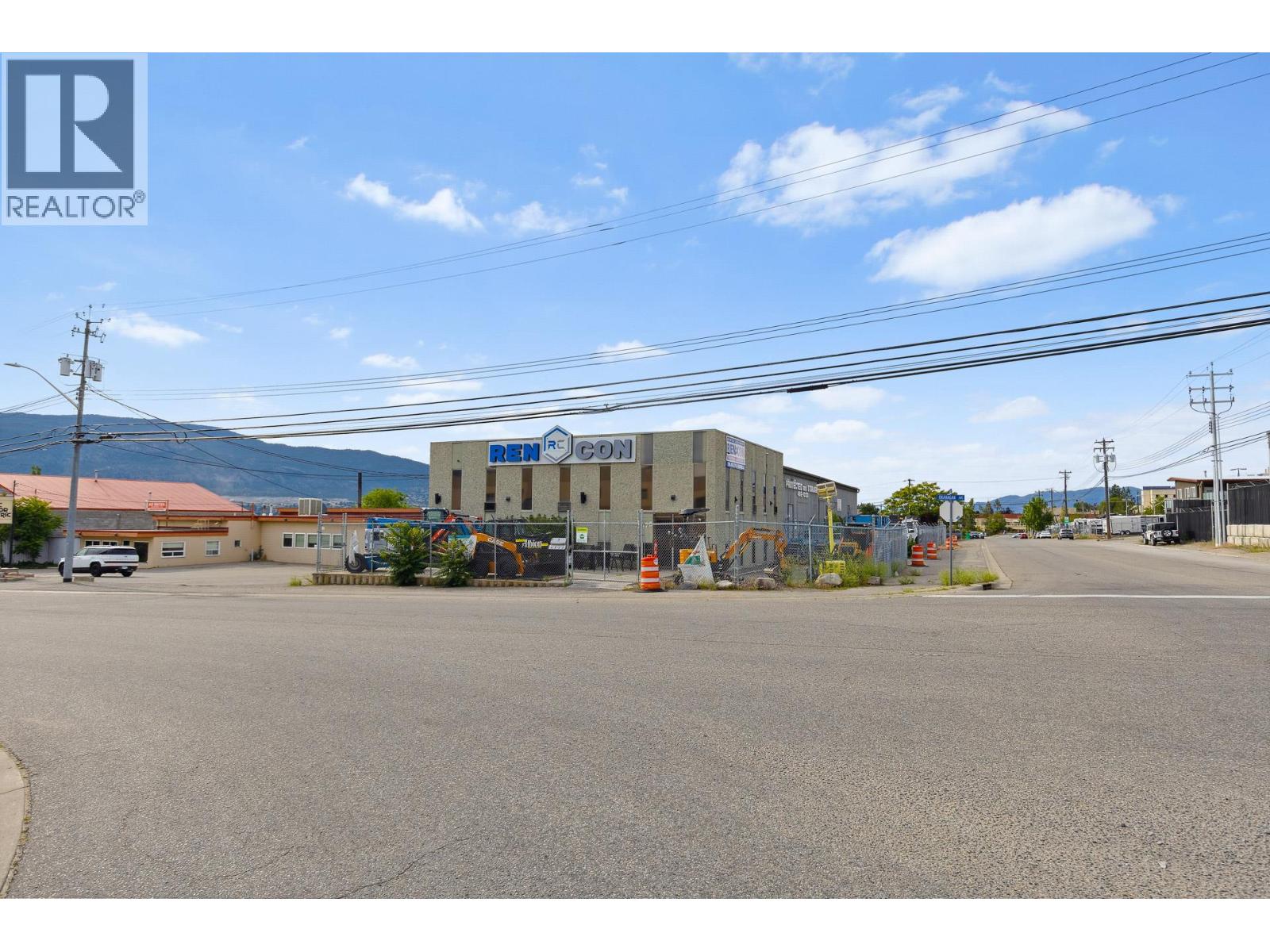 275 Okanagan Avenue E