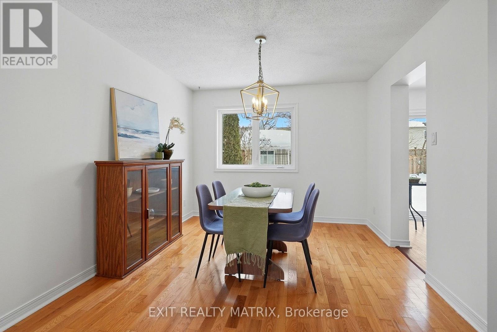 727 BROME CRESCENT - Photo 3