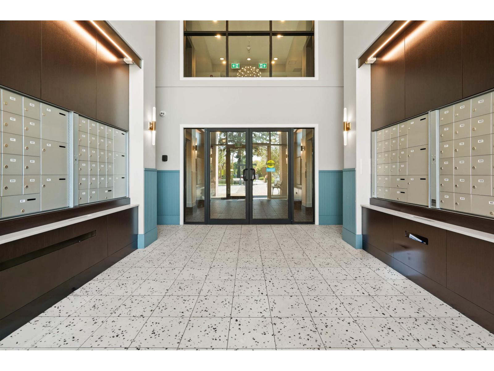 102 45511 CAMPUS DRIVE, Garrison Crossing