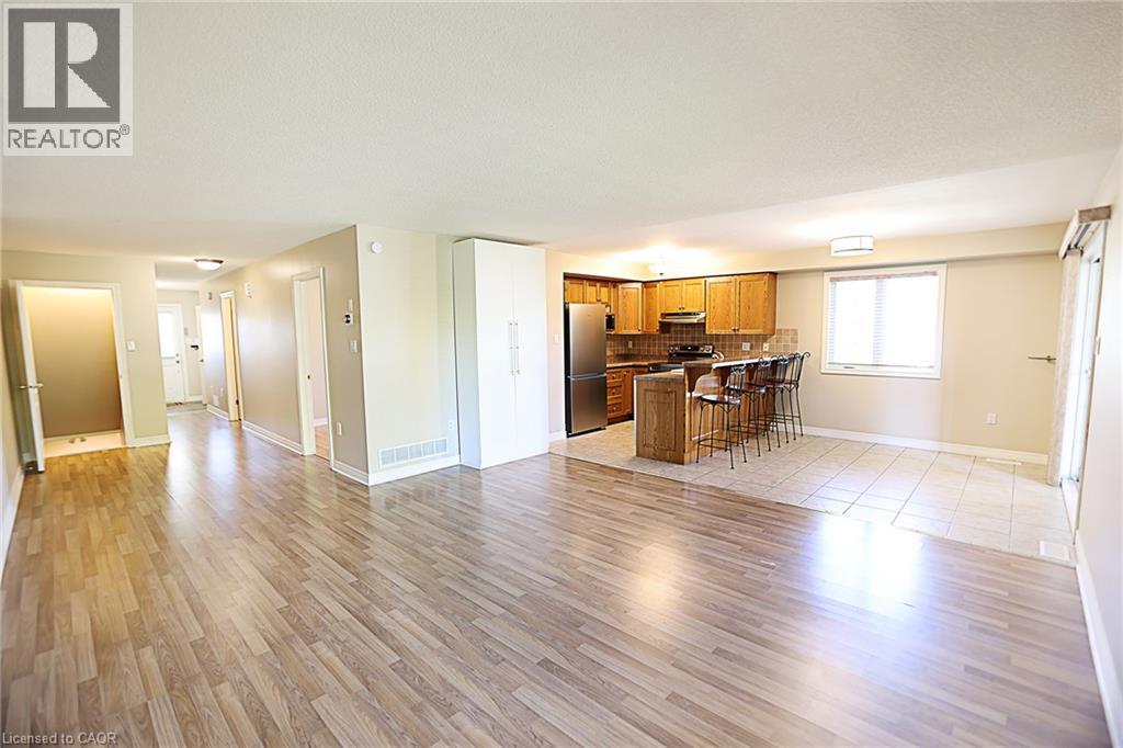 2 HARBOUR Drive Unit# 9