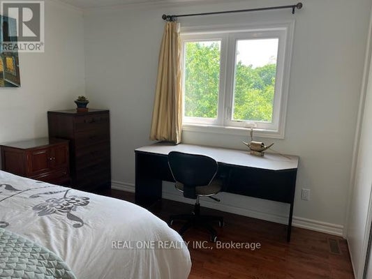 2 Grittani Lane, Toronto (Agincourt South-Malvern West), ON 3
