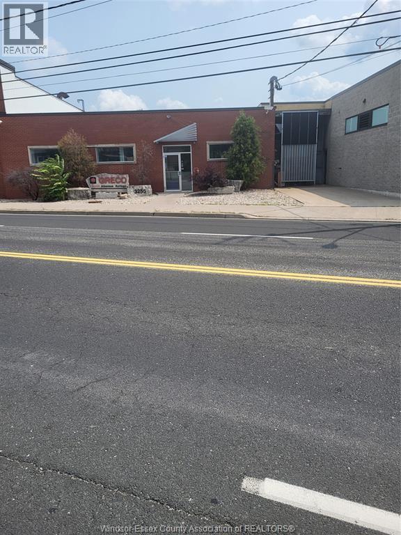 3255 WYANDOTTE STREET EAST, WINDSOR, ON N8Y 1E9 - Image 3450897455.jpeg?d=l