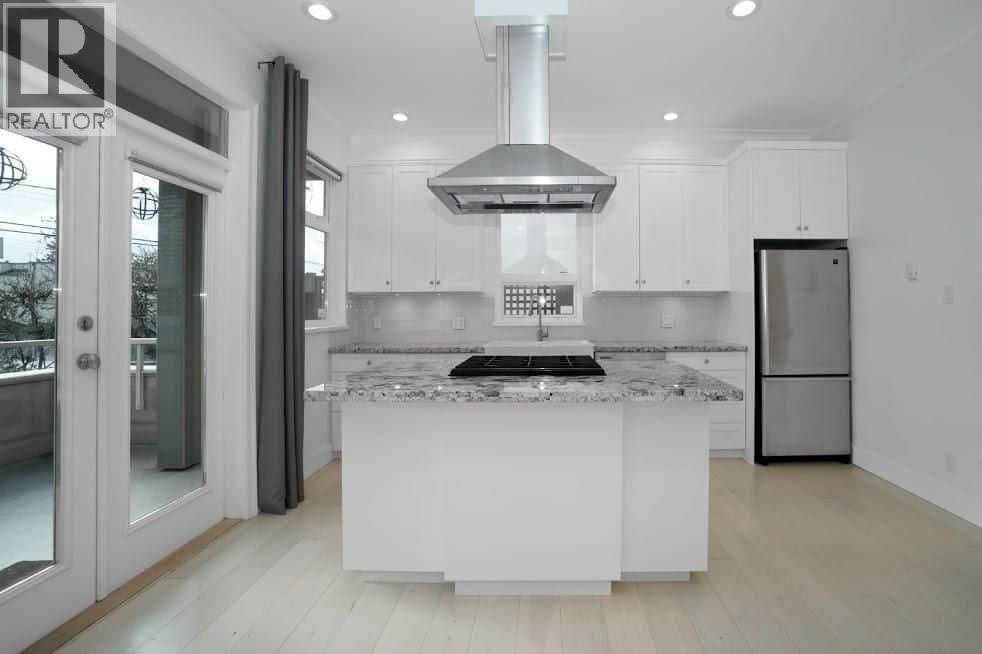 2376 MARINE DRIVE