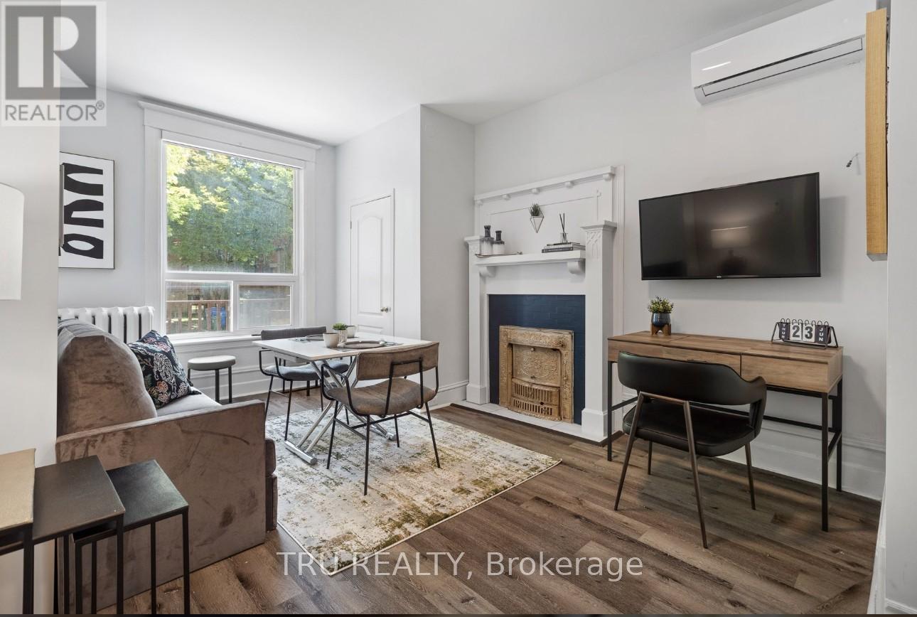 360 FRIEL STREET