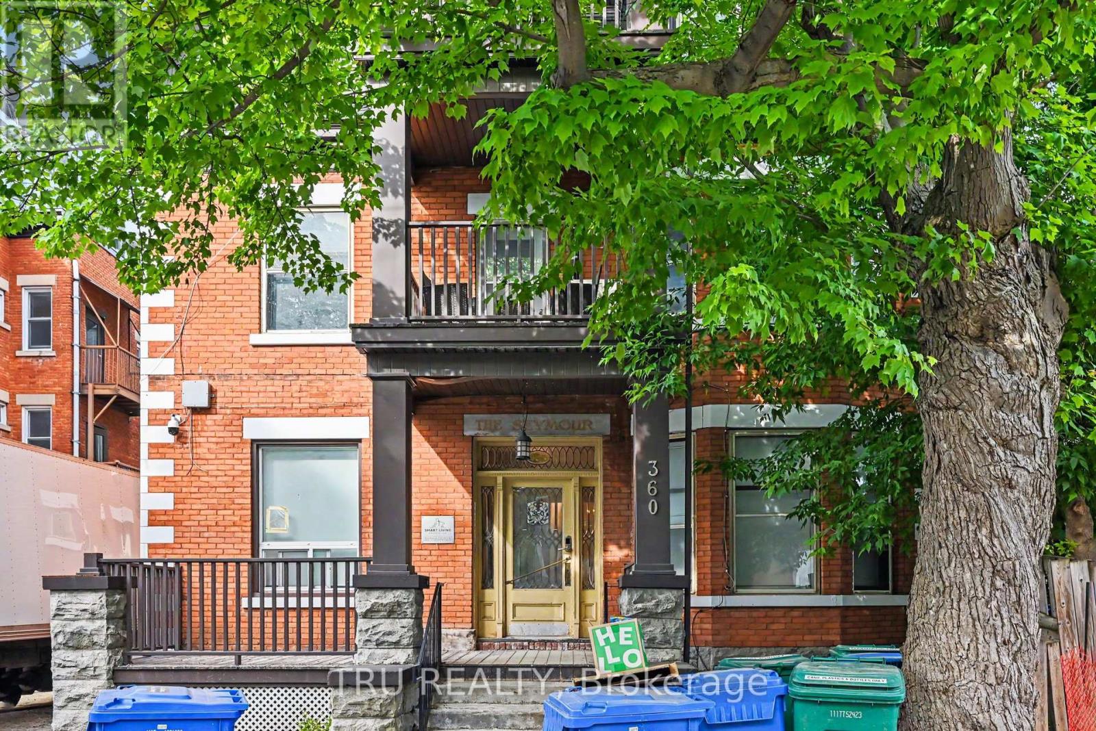 360 FRIEL STREET