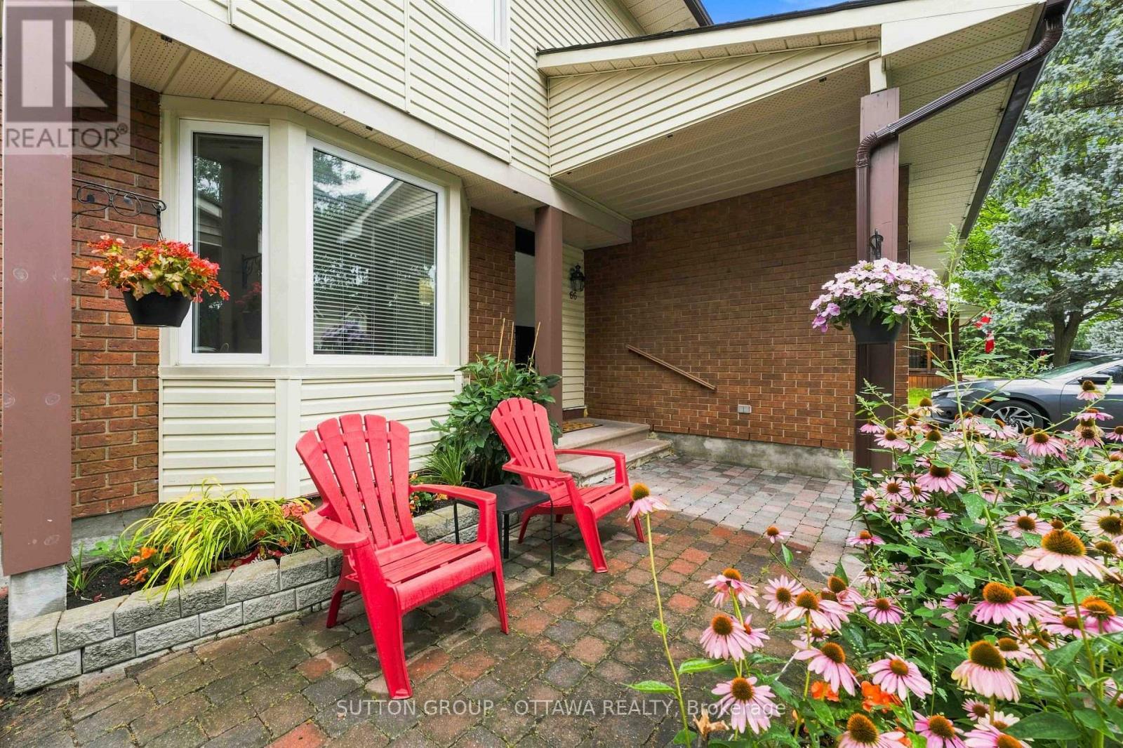 66 FIELDGATE DRIVE