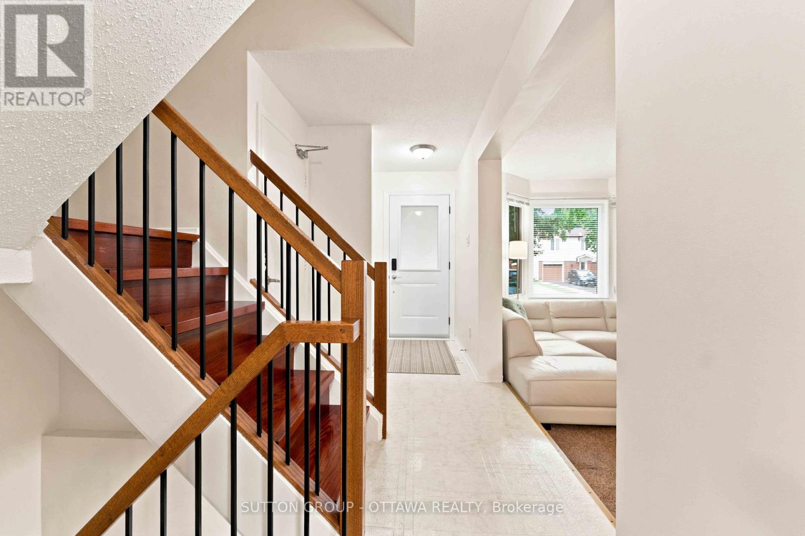 66 FIELDGATE DRIVE