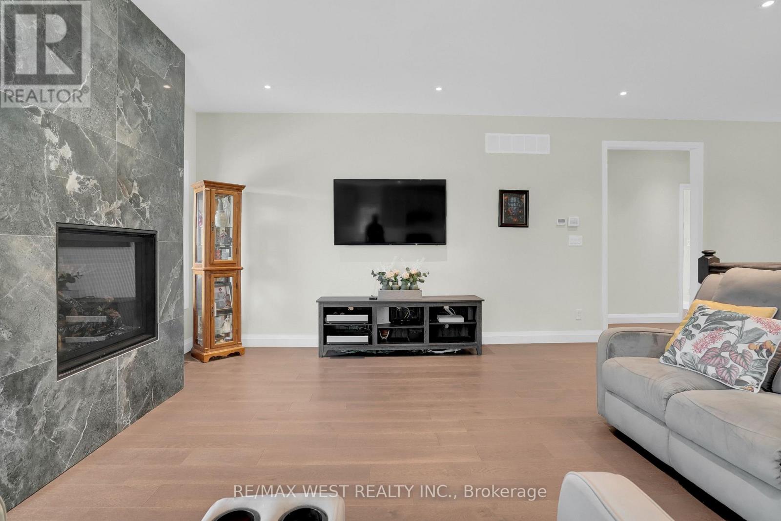 4098 CONCESSION 12 SUNNIDALE ROAD