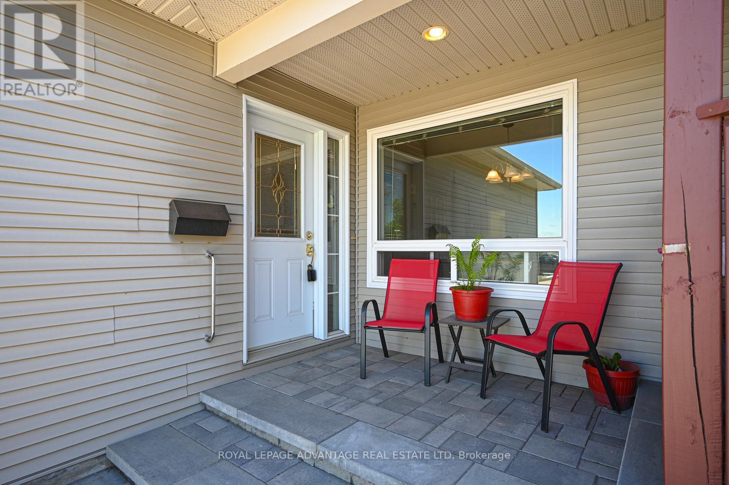 61 VAN HORNE AVENUE