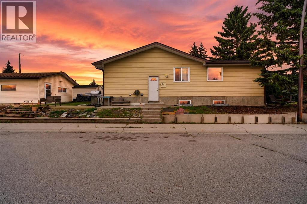 53 Queen Isabella Close SE