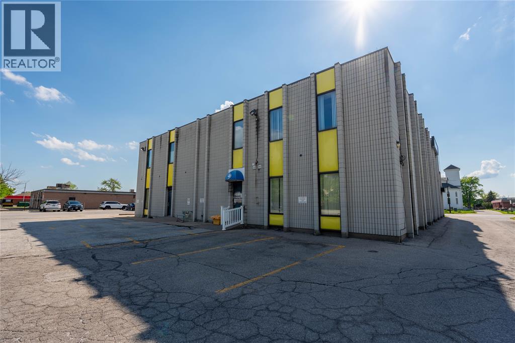 348 LYNDOCH STREET Unit# 2