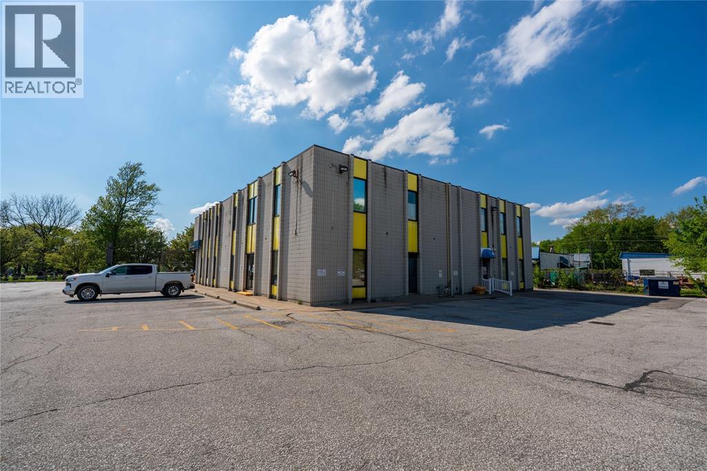 348 LYNDOCH STREET Unit# 2