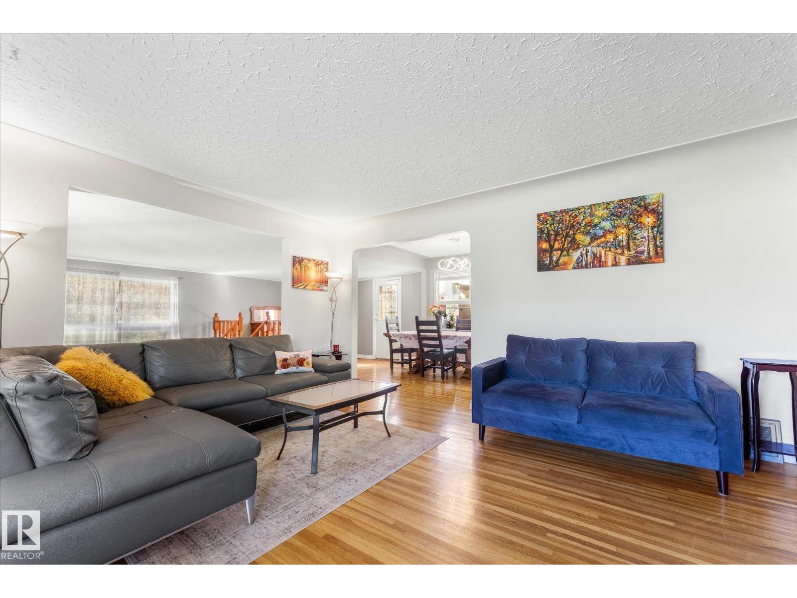 6054 107A ST NW