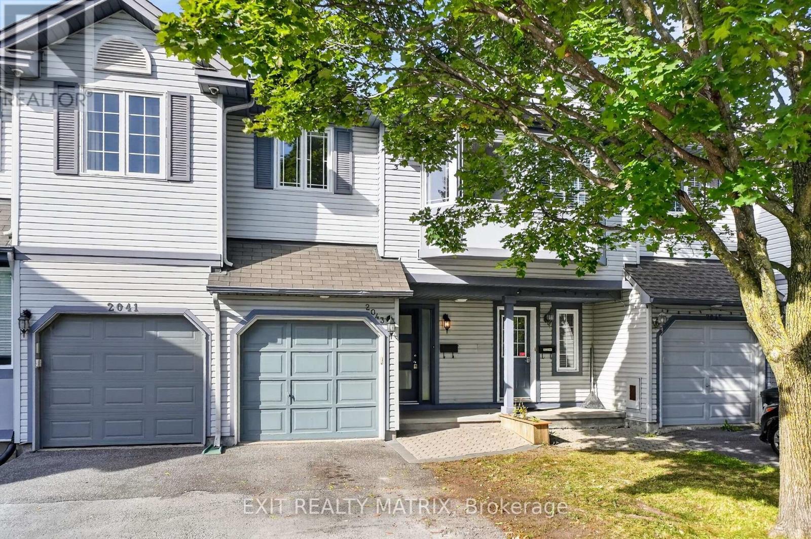 2043 AVENUE O - Photo 2