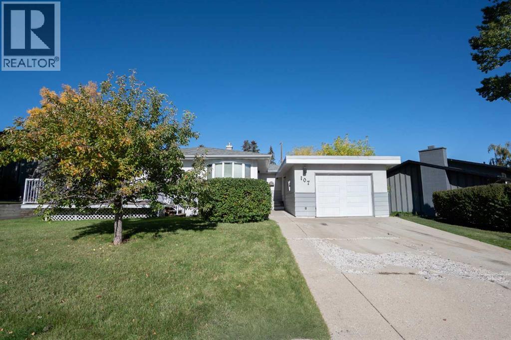 107 Hallbrook Drive SW