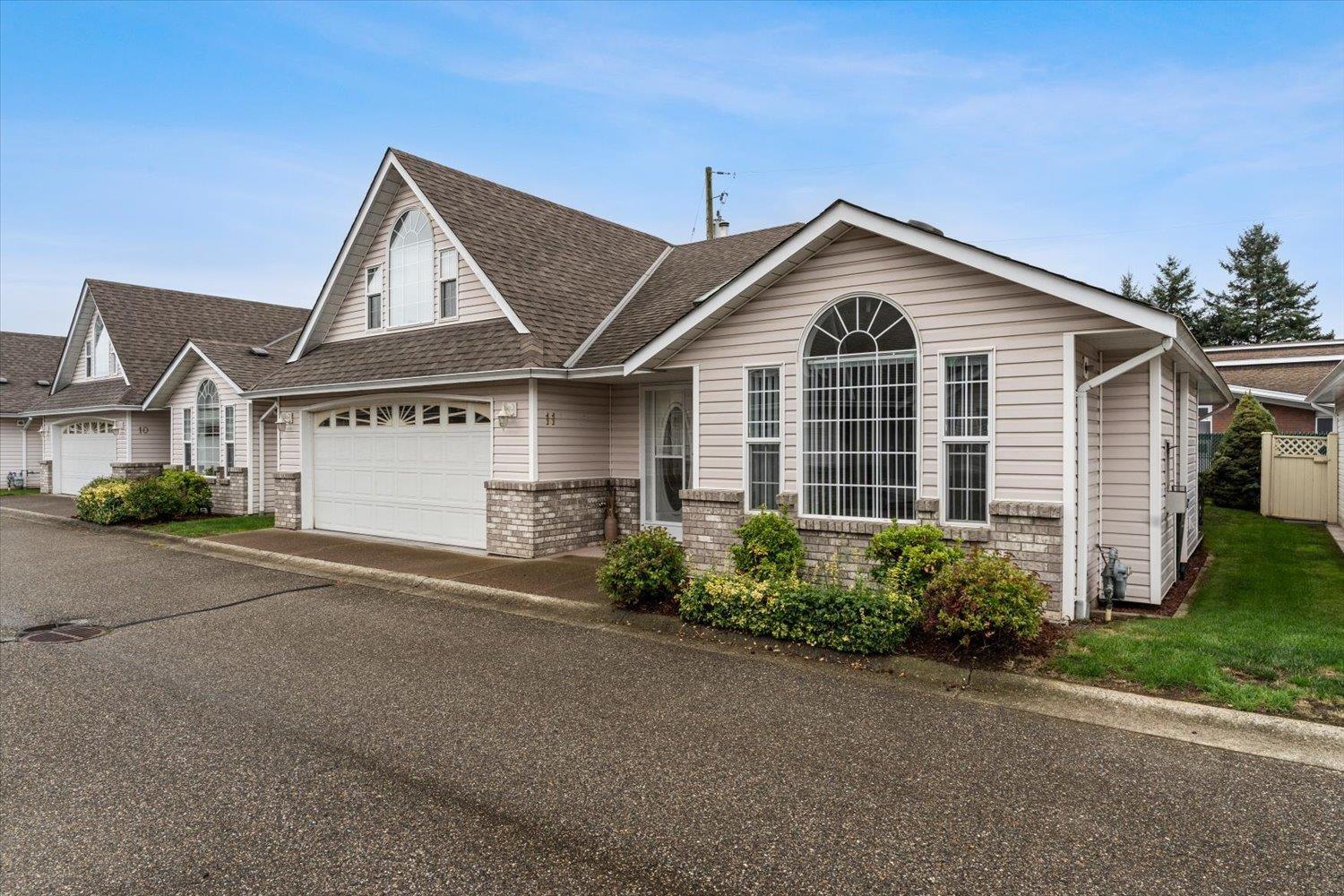 11 6336 TYSON ROAD, Sardis South