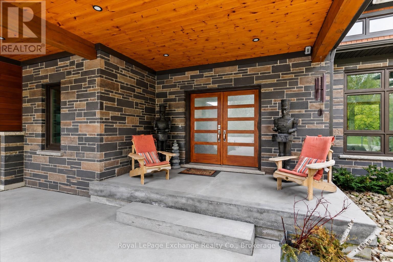 171 HURON ROAD