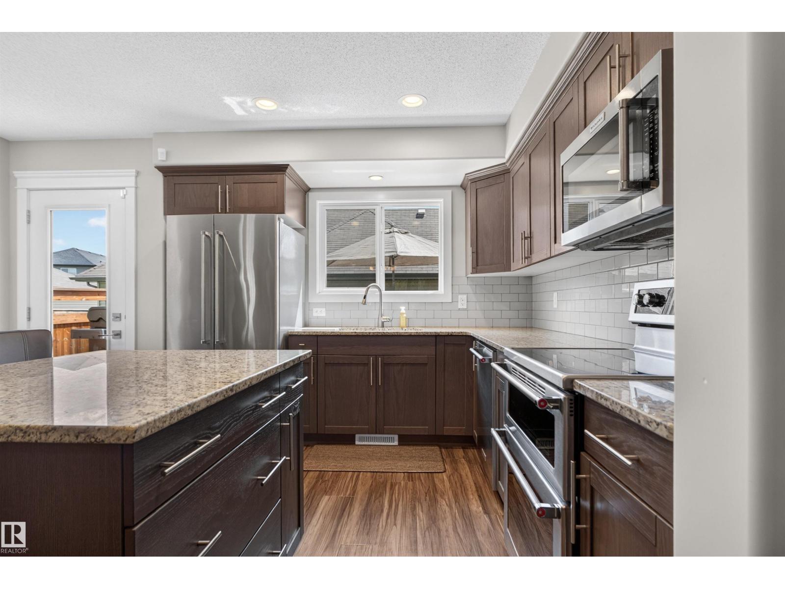 319 DESROCHERS BV SW