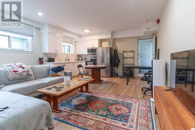 183 MAURICE DRIVE