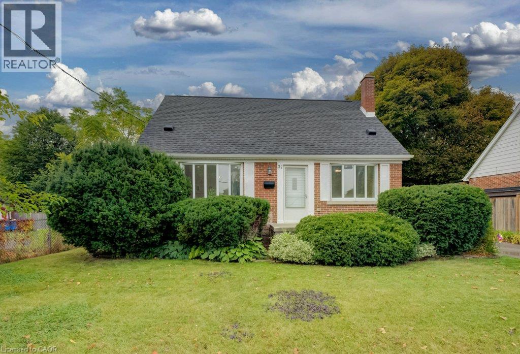 37 MARGARET Avenue N