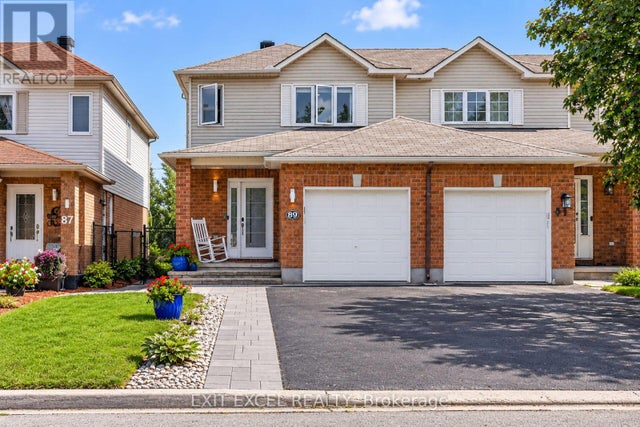 89 FORESTGLADE CRESCENT