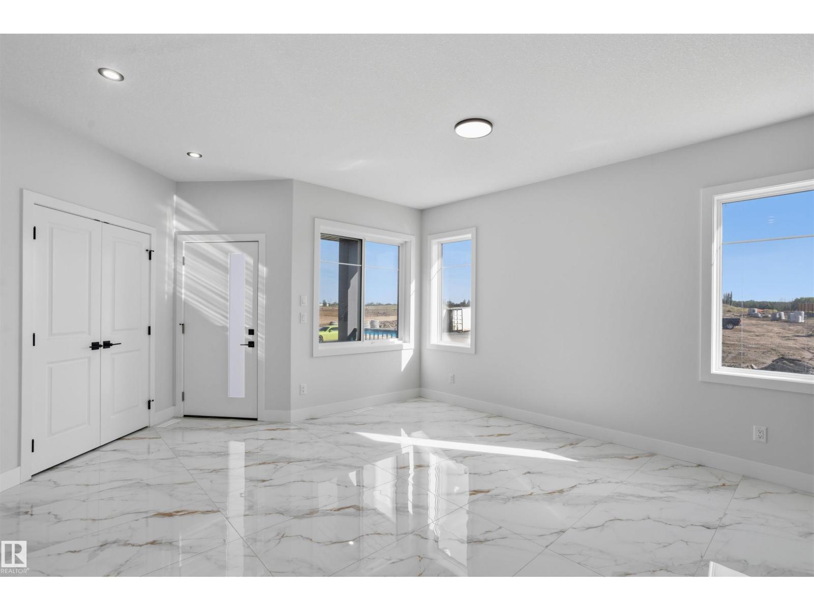244 21 ST SW