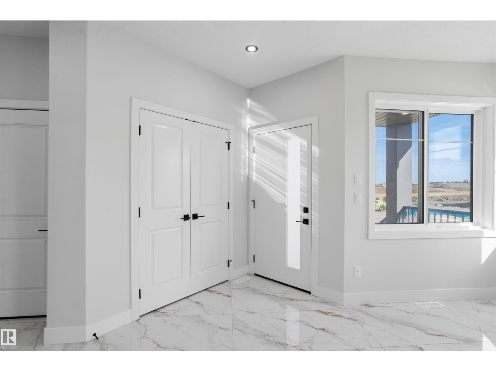 244 21 ST SW