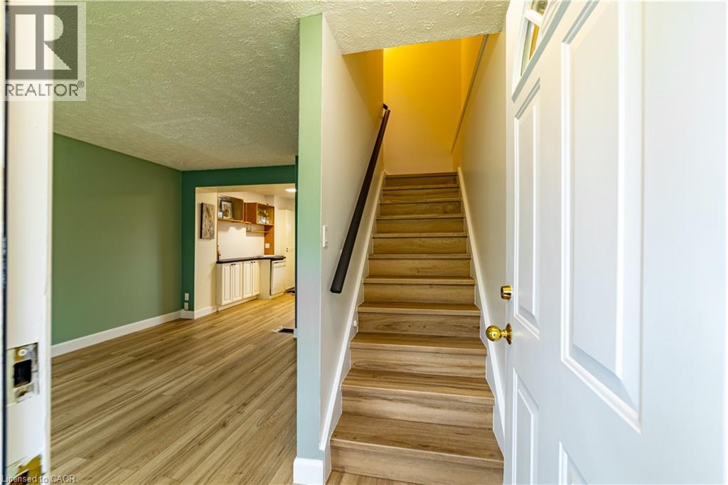 227 FERGUS Avenue