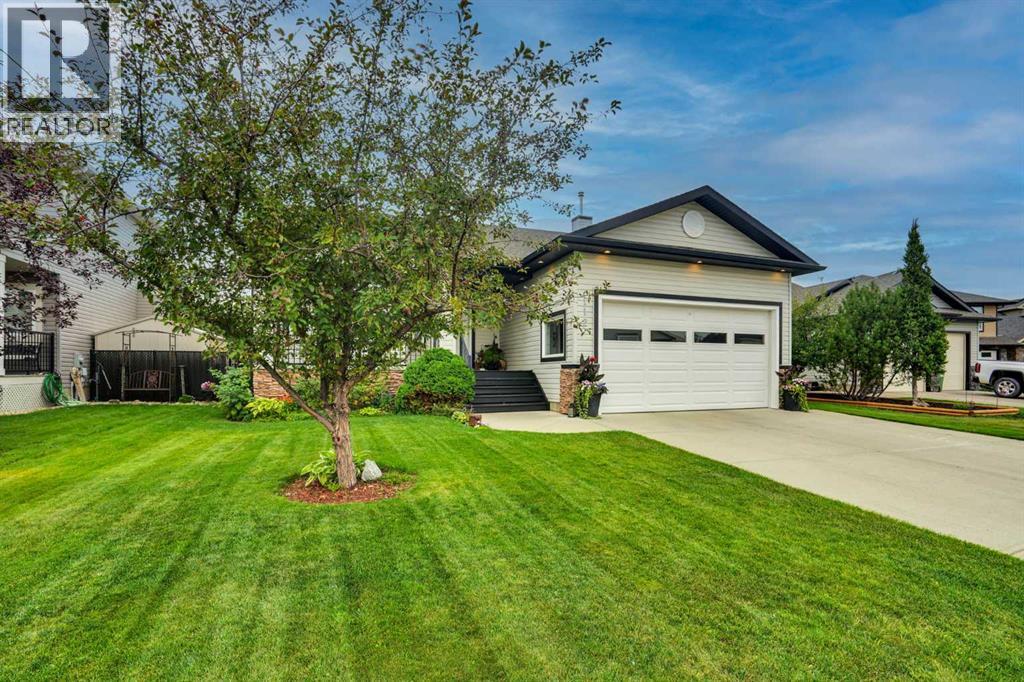 112 Aspen Creek Crescent